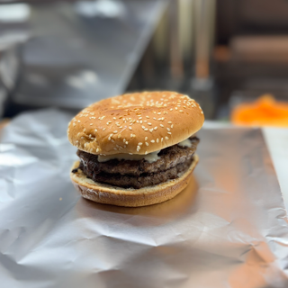 Double Cheeseburger (12 oz)